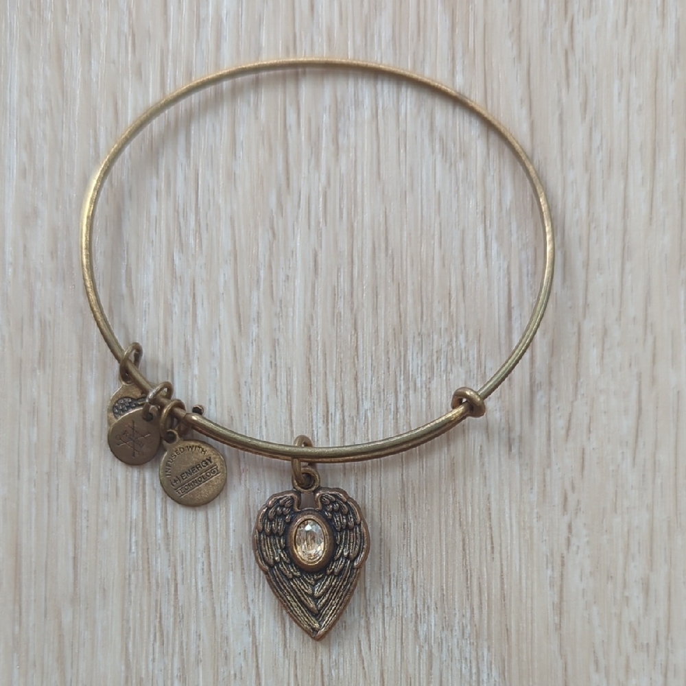 Gold Angel Wing Charm Bracelet
